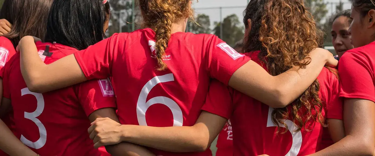 Premier tournoi « HeForShe Lightning » : Super League féminine universitaire de football